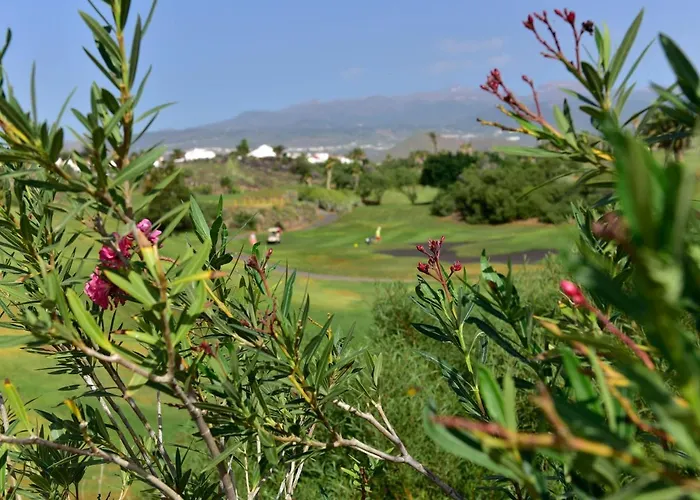 Fairways Club Tatil Evi *