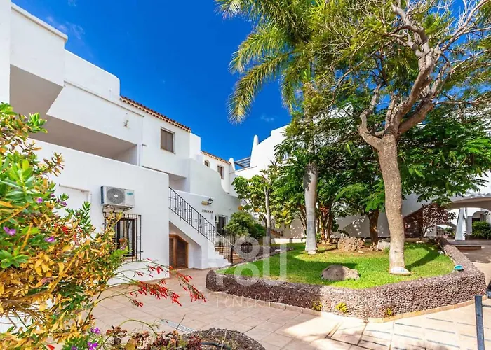 Fairways Club *